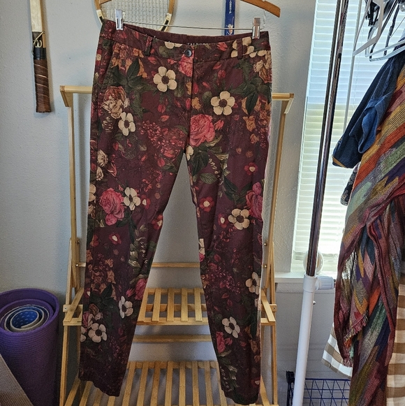 Talbots weekender floral tapered pants - Picture 2 of 7